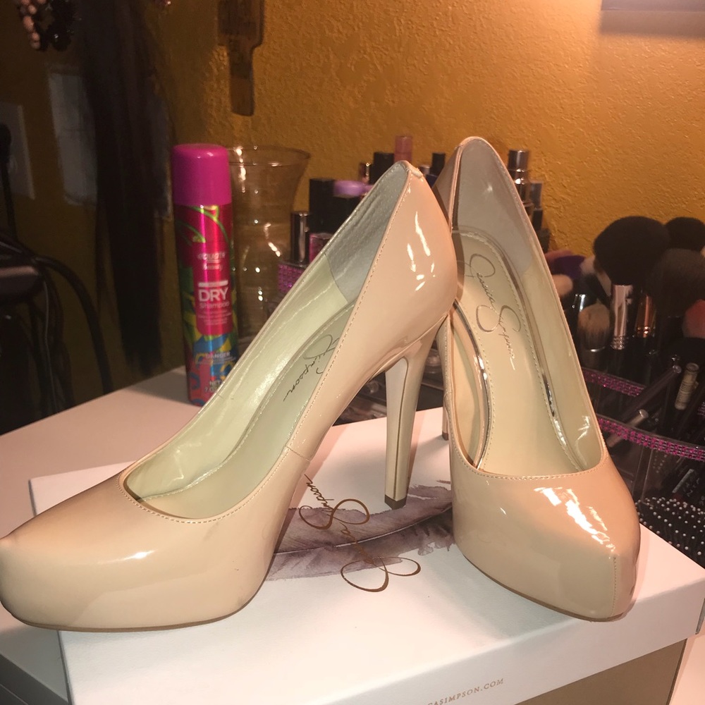Jessica Simpson Pumps